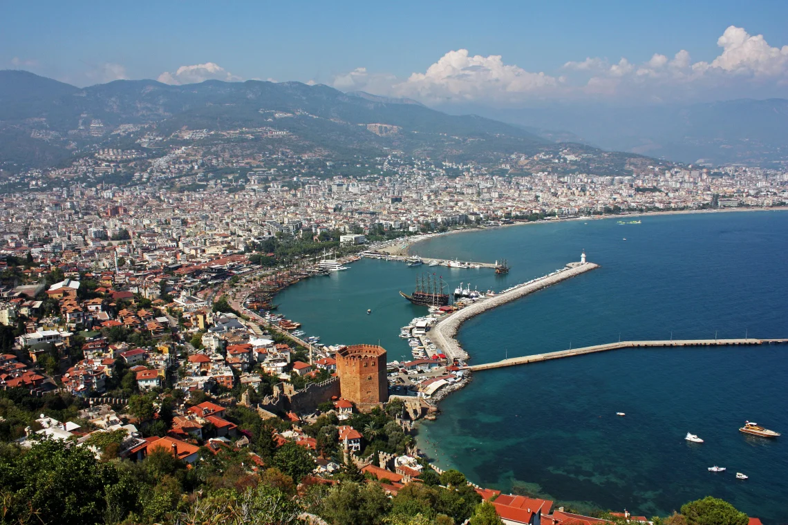 Alanya Zahnklinik & Stadtrundgänge | Entdeckungsführer nach der Behandlung Alanya Zahnklinik & Stadtrundgänge | Entdeckungsführer nach der Behandlung