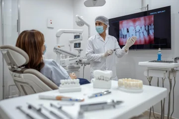 Von einem kariösen Zahn zur Implantatbehandlung in Alanya: Schritt-für-Schritt-Prozess - Moon Dental Alanya Blog