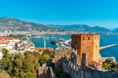  Zahnbehandlung in Alanya: Der Punkt, an dem Qualität, erschwingliche Preise und moderne Technologie aufeinandertreffen