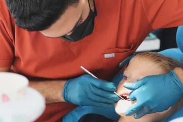 Approches professionnelles des cliniques dentaires à Alanya pour ceux qui ont peur du dentiste. - Moon Dental Alanya Blog