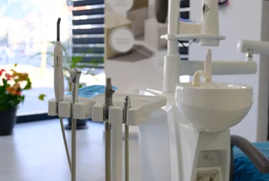 Alanya’da Diş Kliniğinde Kanal Tedavisi: Ağrısız Bir Süreç Mümkün mü