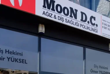 Traitement par gouttières transparentes : des dents alignées sans bagues avec Moon D.C.
